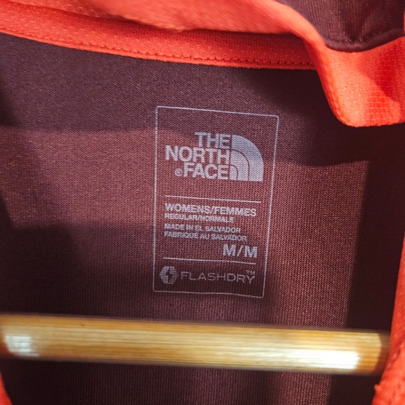 The North Face Womens Burgundy Flashdry Hoodie Thumbhole Athleisure M - Picture 3 of 7
